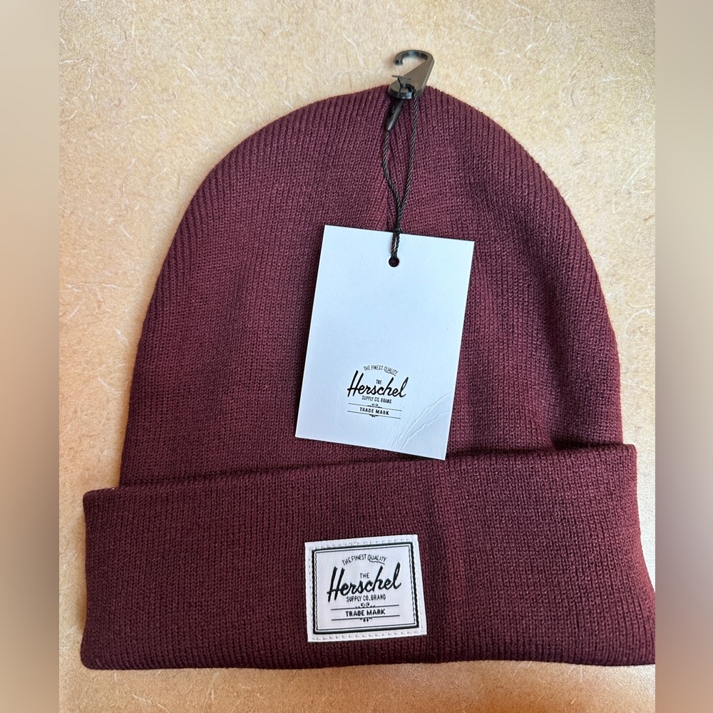 Herschel Supply Co Elmer Men's Beanie Hat Winter Cap Wine One Size NWT